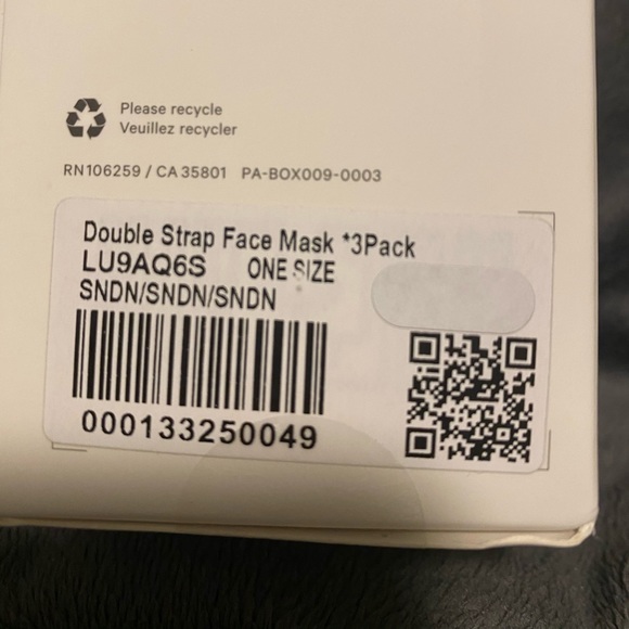 Lululemon Double Strap Face Mask in Soft Sand - Picture 11 of 13